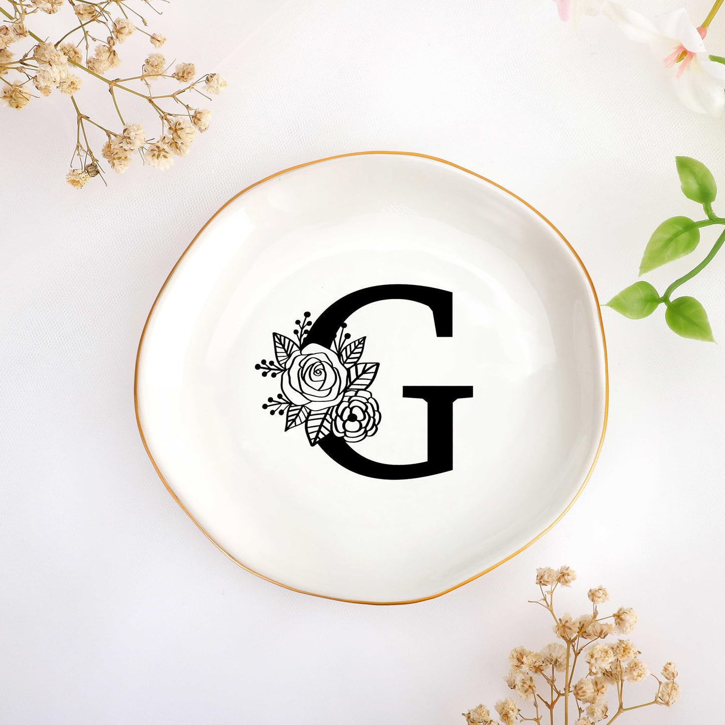 JoycuFF Initial A Ceramic Jewelry Tray, Bridesmaid Bride Gifts, Engagement Birthday Best Friend Mom Grandma Sister Gifts for Women, Trinket Dish for Rings Earrings Necklaces Bracelets Keys