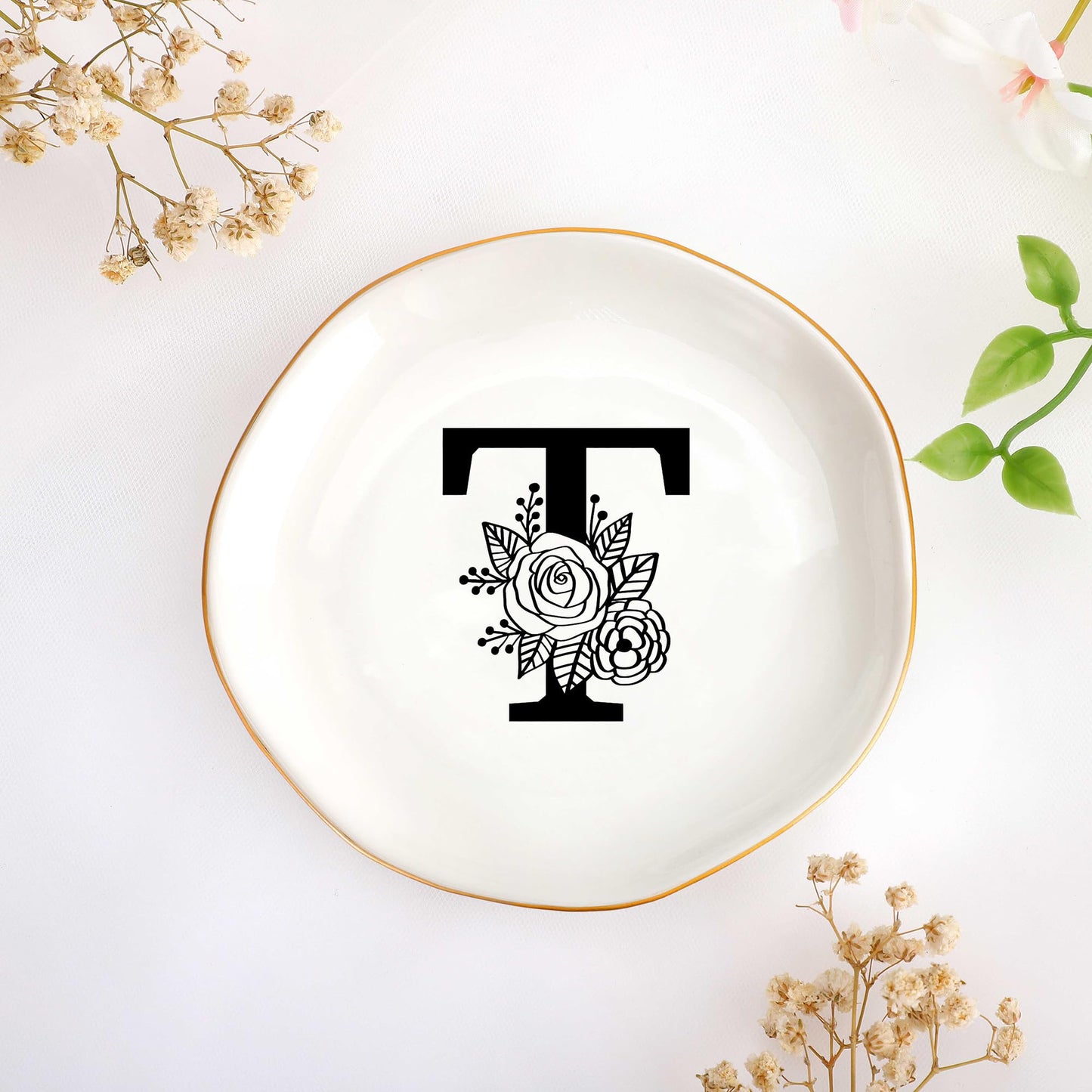 JoycuFF Initial A Ceramic Jewelry Tray, Bridesmaid Bride Gifts, Engagement Birthday Best Friend Mom Grandma Sister Gifts for Women, Trinket Dish for Rings Earrings Necklaces Bracelets Keys