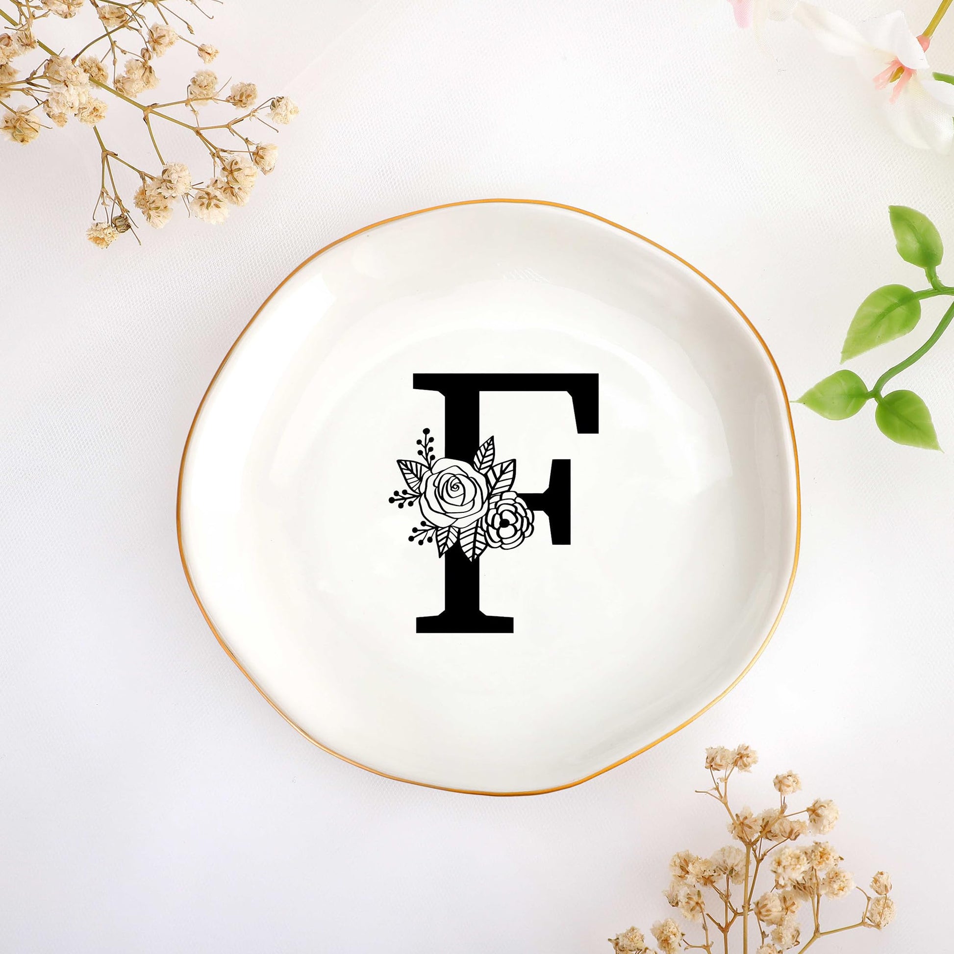 JoycuFF Initial A Ceramic Jewelry Tray, Bridesmaid Bride Gifts, Engagement Birthday Best Friend Mom Grandma Sister Gifts for Women, Trinket Dish for Rings Earrings Necklaces Bracelets Keys