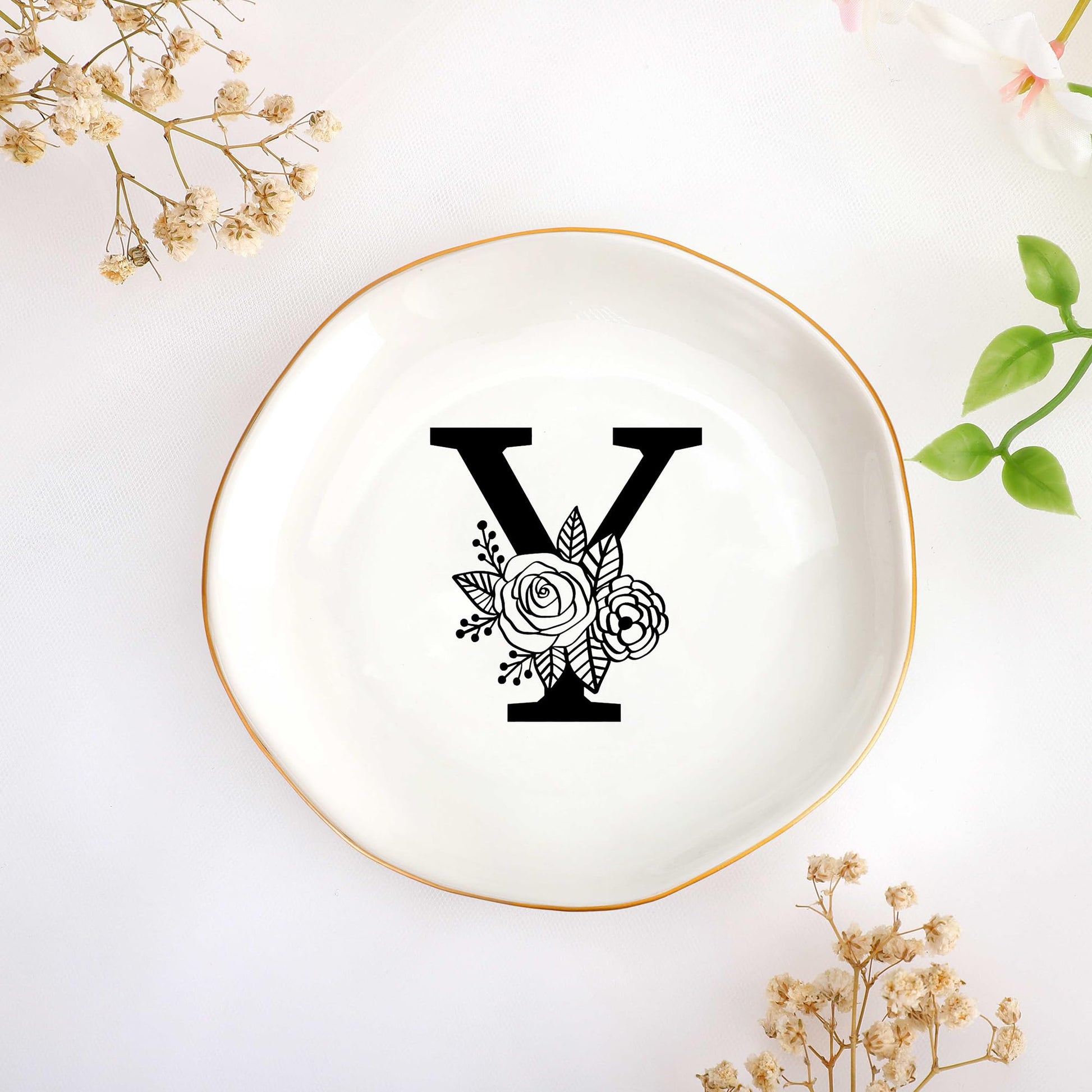 JoycuFF Initial A Ceramic Jewelry Tray, Bridesmaid Bride Gifts, Engagement Birthday Best Friend Mom Grandma Sister Gifts for Women, Trinket Dish for Rings Earrings Necklaces Bracelets Keys