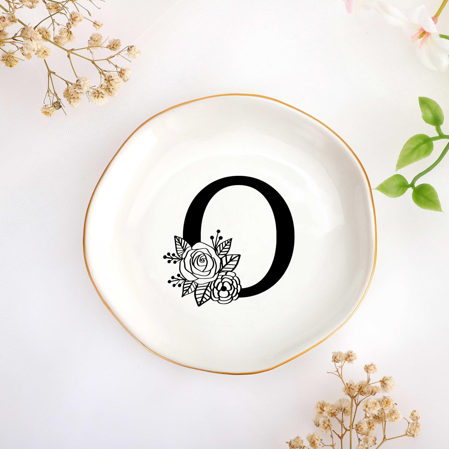 JoycuFF Initial A Ceramic Jewelry Tray, Bridesmaid Bride Gifts, Engagement Birthday Best Friend Mom Grandma Sister Gifts for Women, Trinket Dish for Rings Earrings Necklaces Bracelets Keys