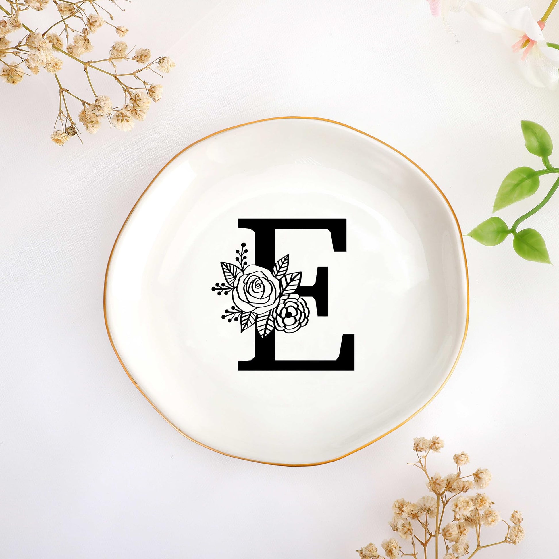 JoycuFF Initial A Ceramic Jewelry Tray, Bridesmaid Bride Gifts, Engagement Birthday Best Friend Mom Grandma Sister Gifts for Women, Trinket Dish for Rings Earrings Necklaces Bracelets Keys