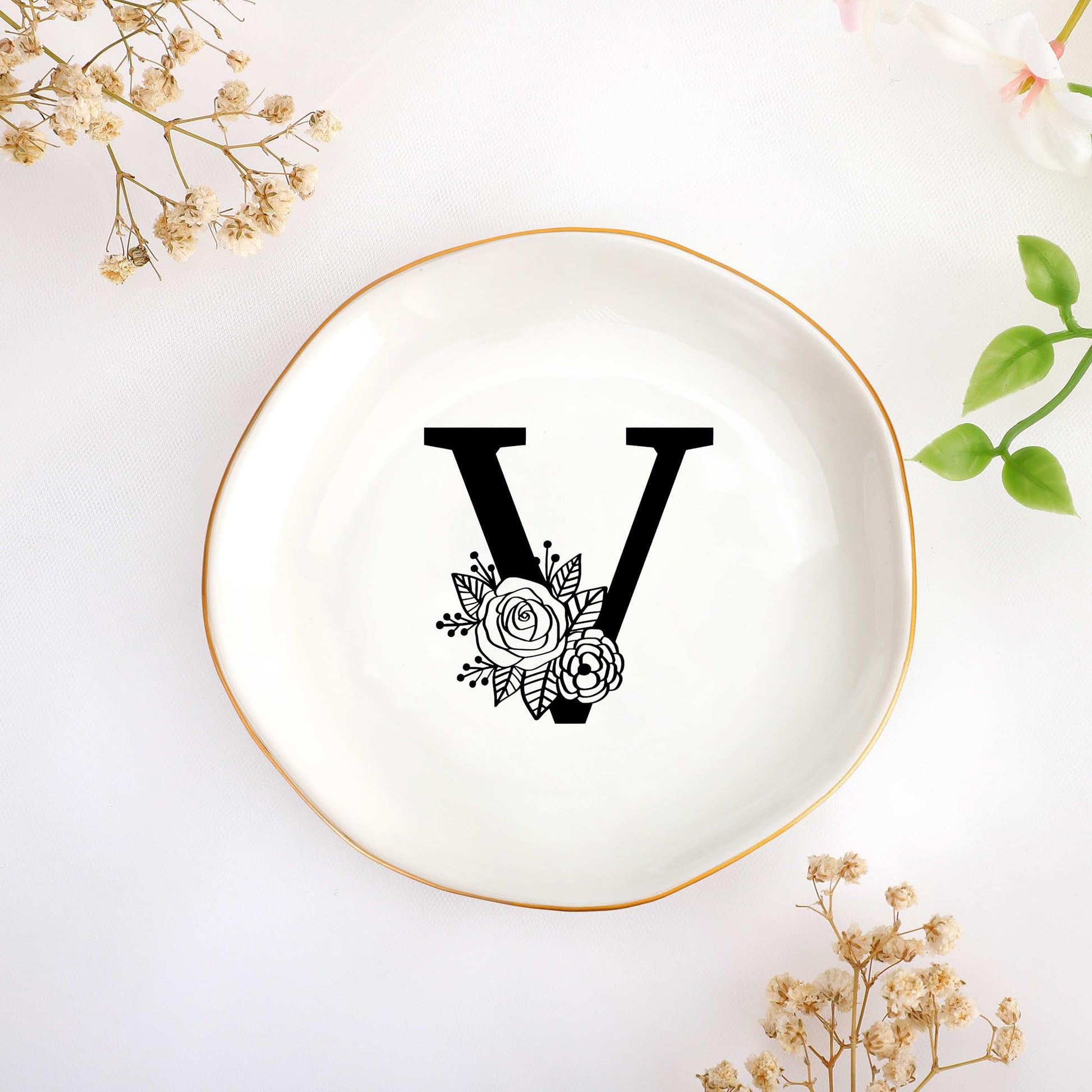 JoycuFF Initial A Ceramic Jewelry Tray, Bridesmaid Bride Gifts, Engagement Birthday Best Friend Mom Grandma Sister Gifts for Women, Trinket Dish for Rings Earrings Necklaces Bracelets Keys