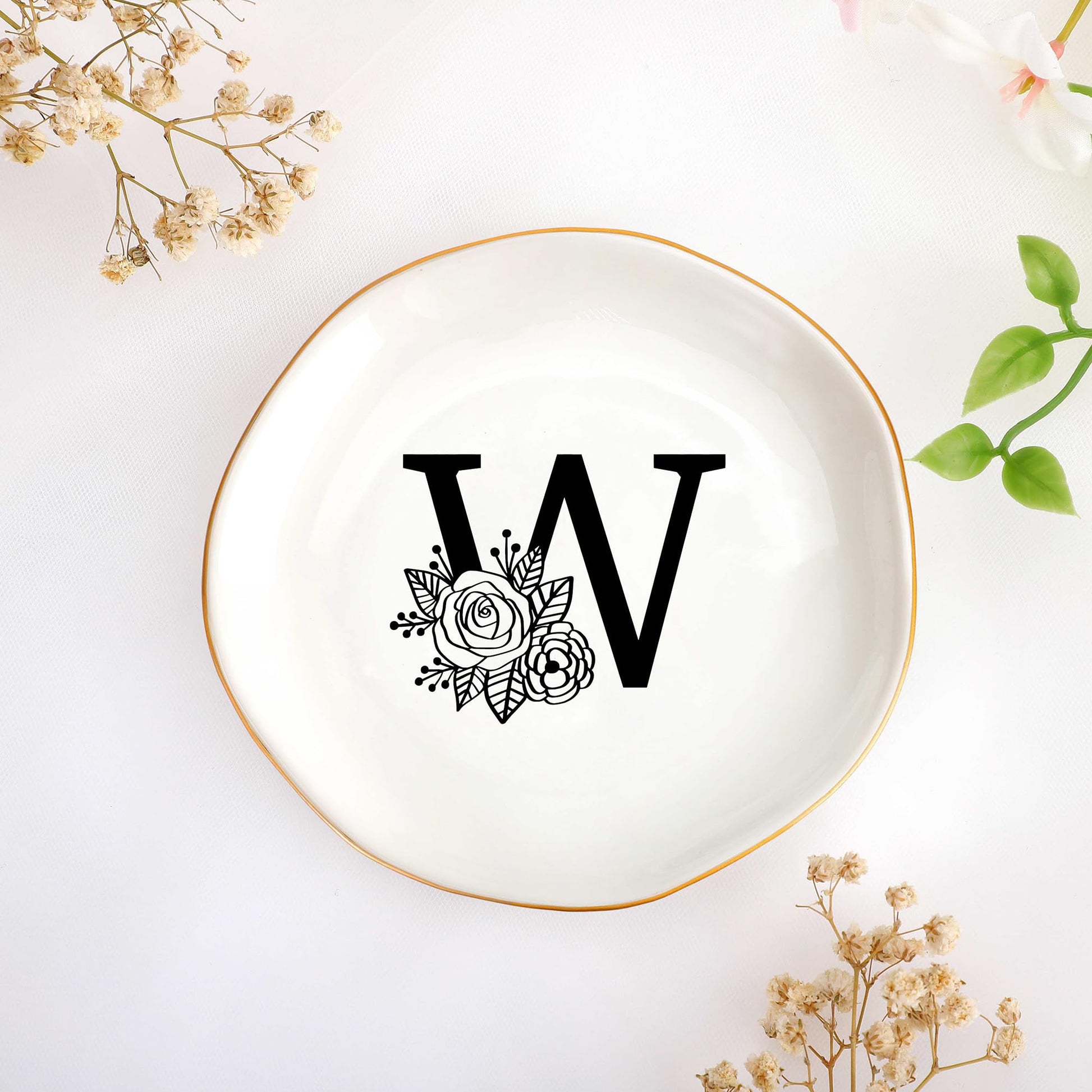 JoycuFF Initial A Ceramic Jewelry Tray, Bridesmaid Bride Gifts, Engagement Birthday Best Friend Mom Grandma Sister Gifts for Women, Trinket Dish for Rings Earrings Necklaces Bracelets Keys
