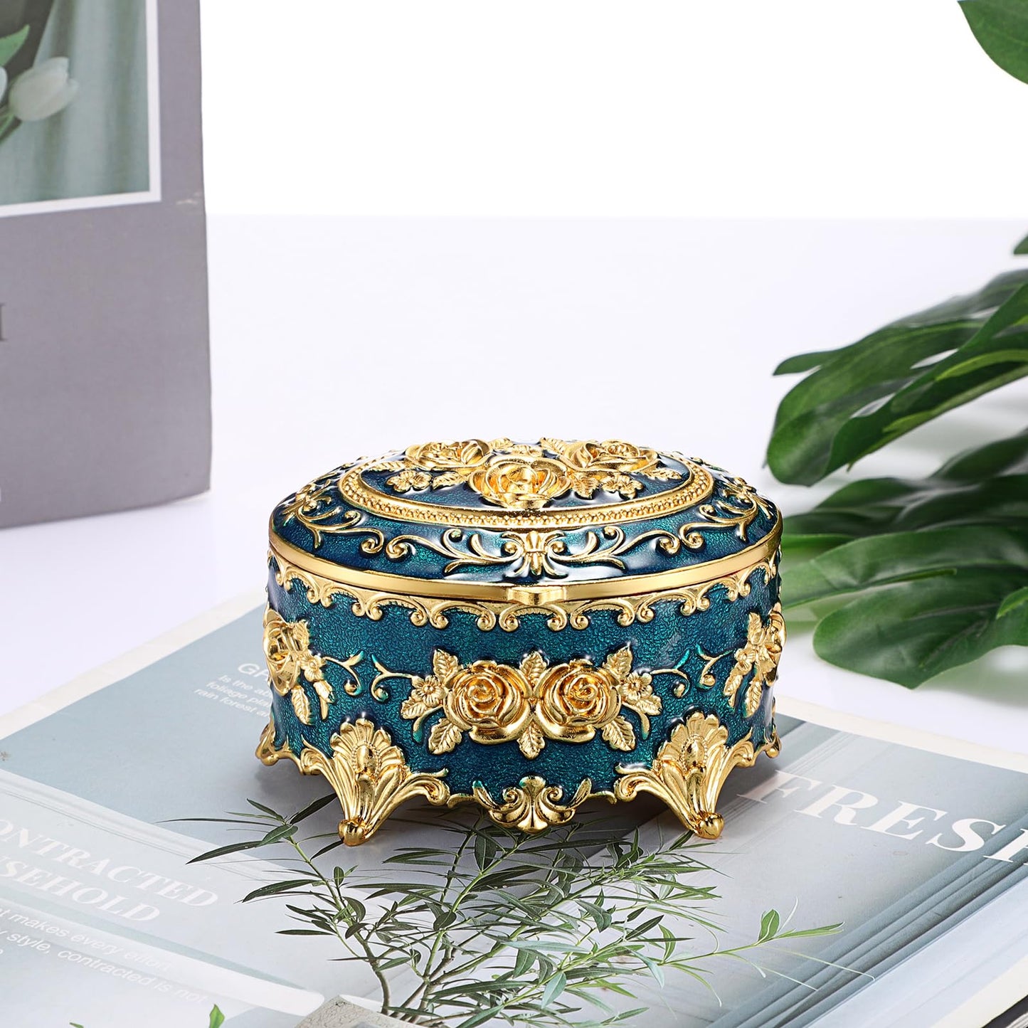 Hipiwe Vintage Metal Jewelry Box - Oval Trinket Organizer Ring Box Case with Rose Pattern Jewelry Storage Box for Ring Earrings Necklace, Gift for Women