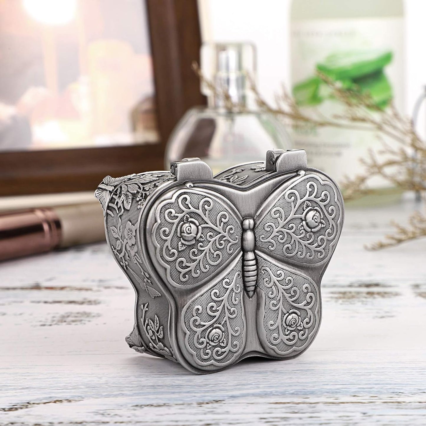 Hipiwe Vintage Metal Jewelry Trinket Box - Butterfly Shape Jewelry Organizer Treasure Chest Ring Holder, Earrings Necklace Storage Box Keepsake Box for Women